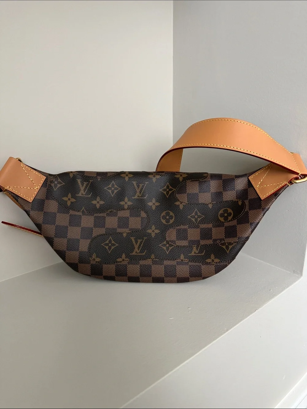 Louis Vuitton Mixed Monogram Canvas Men's Belt Bag (LIMITED EDITION) - Picture 6 of 13